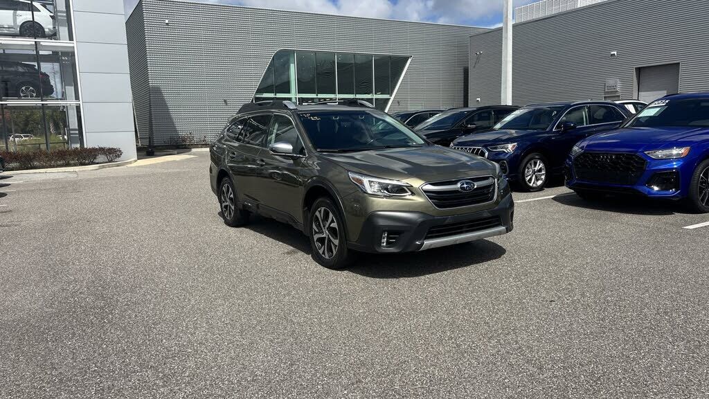 2021 SUBARU Outback