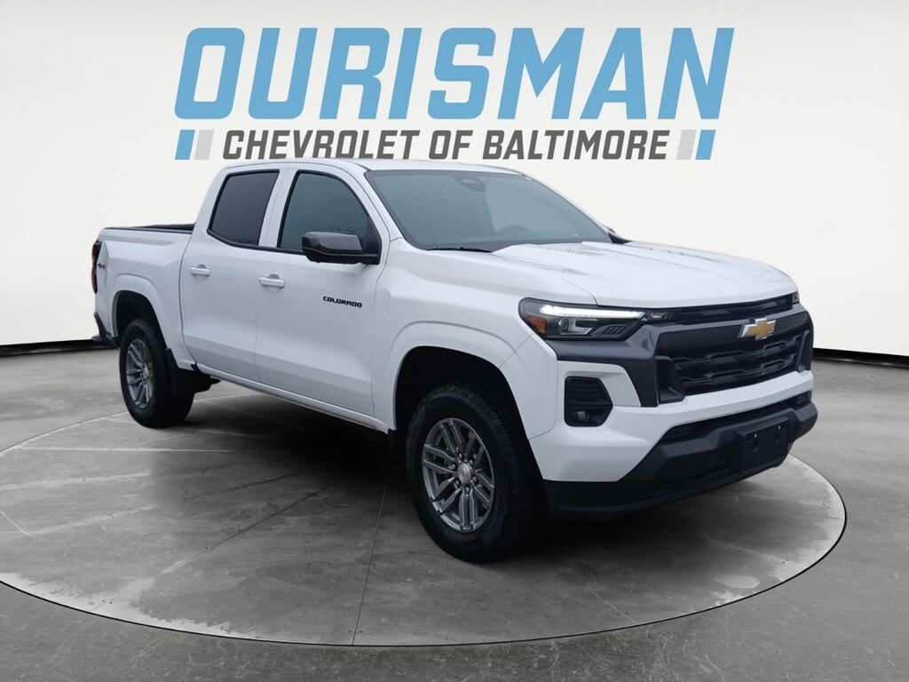 2025 CHEVROLET Colorado
