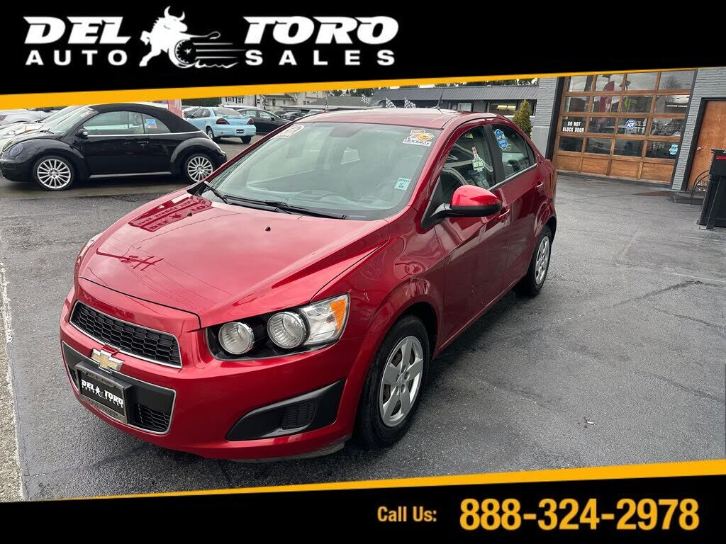 2013 CHEVROLET Sonic