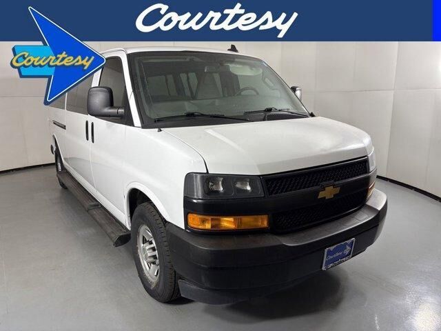 2023 CHEVROLET Express