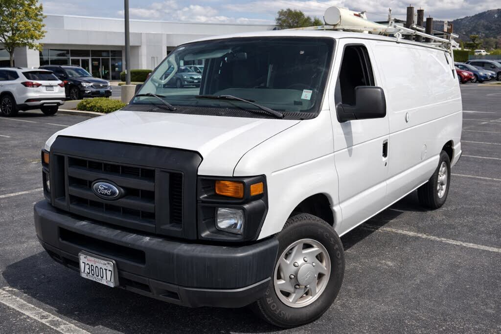 2010 FORD E-250