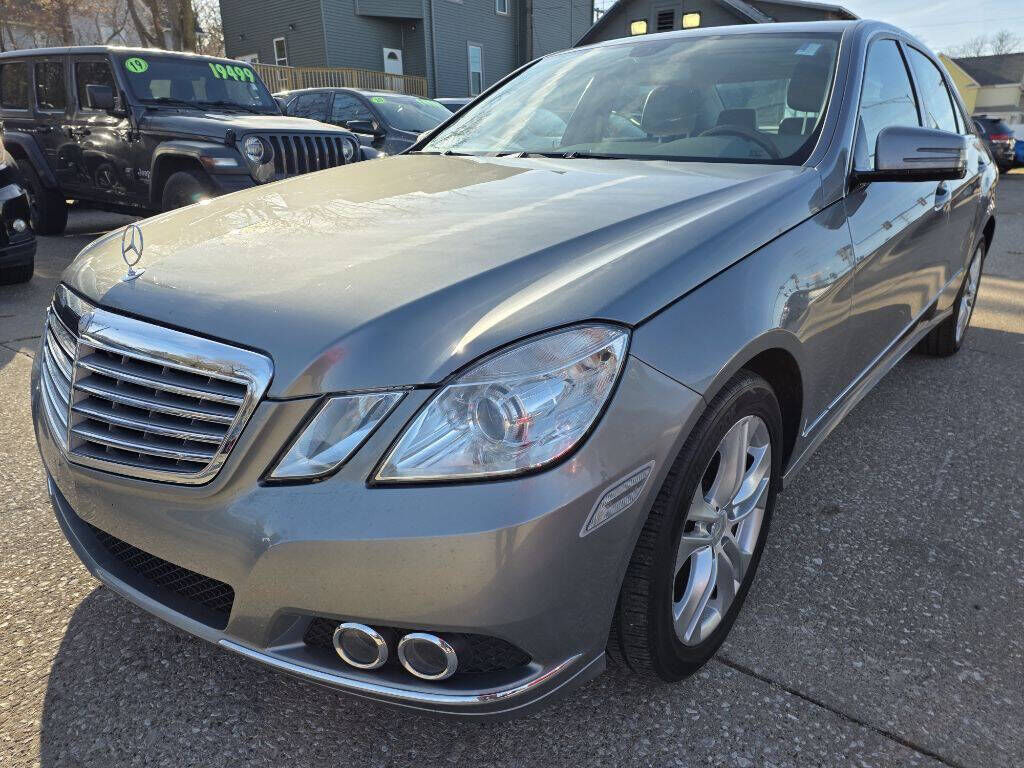 2011 MERCEDES-BENZ E-Class