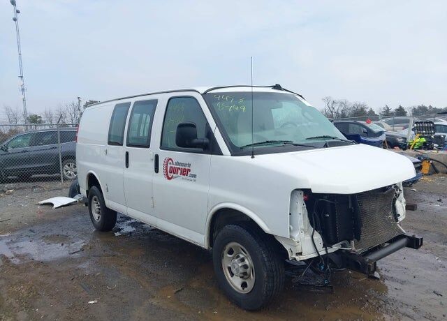 2020 CHEVROLET Express