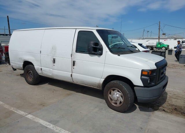 2014 FORD E-250