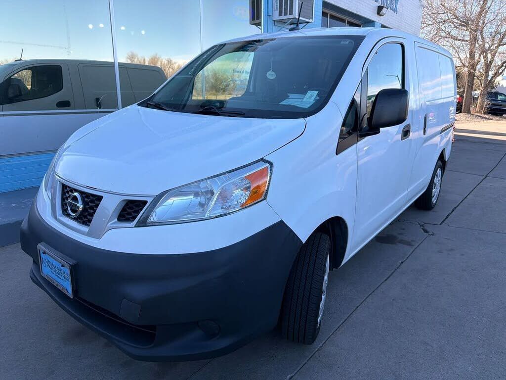 2016 NISSAN NV200