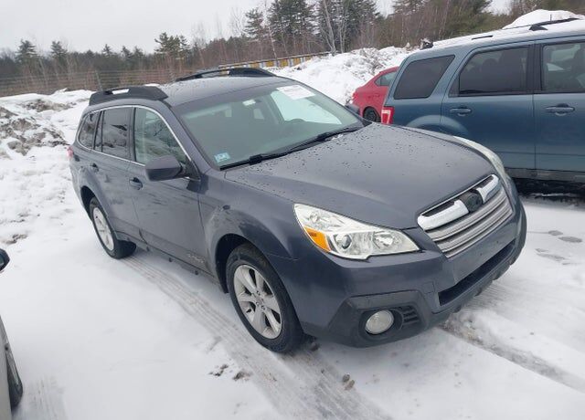 2014 SUBARU Outback