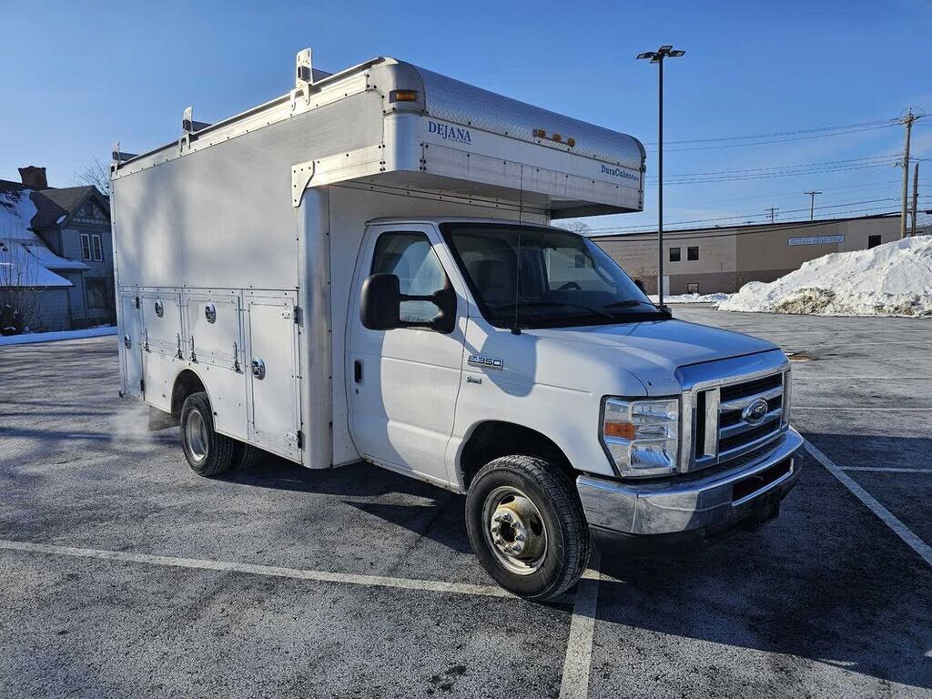 2012 FORD E-350