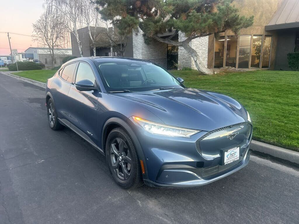 2021 FORD Mach-E
