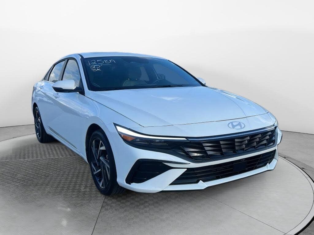 2025 HYUNDAI Elantra