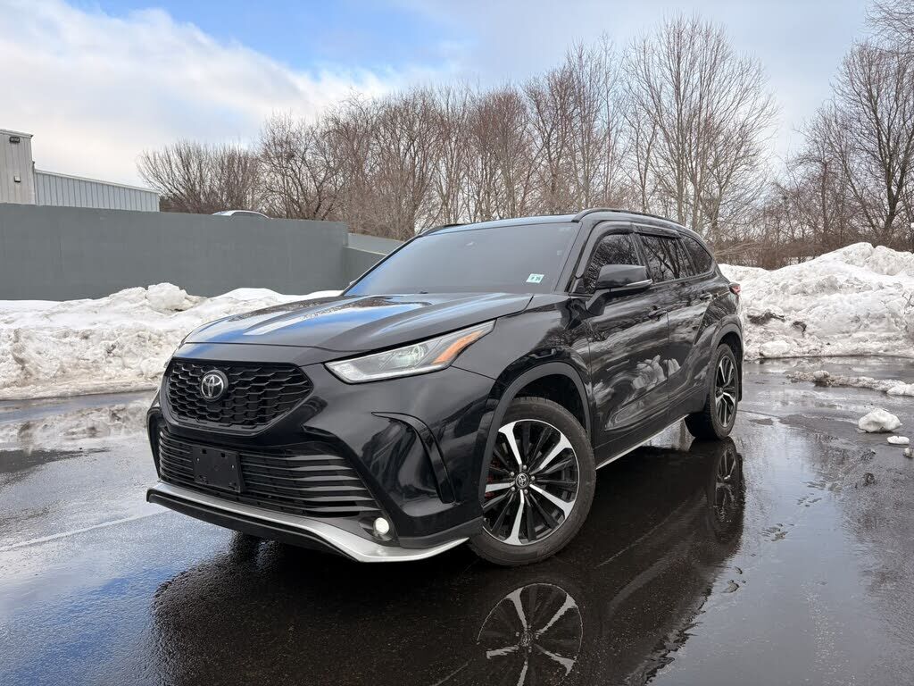 2021 TOYOTA Highlander