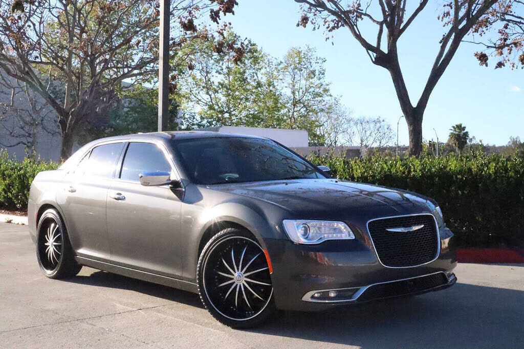 2017 CHRYSLER 300
