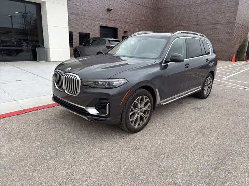 2022 BMW X7