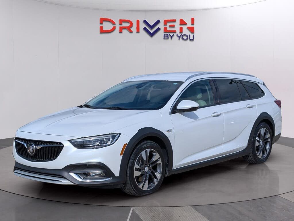 2018 BUICK Regal TourX