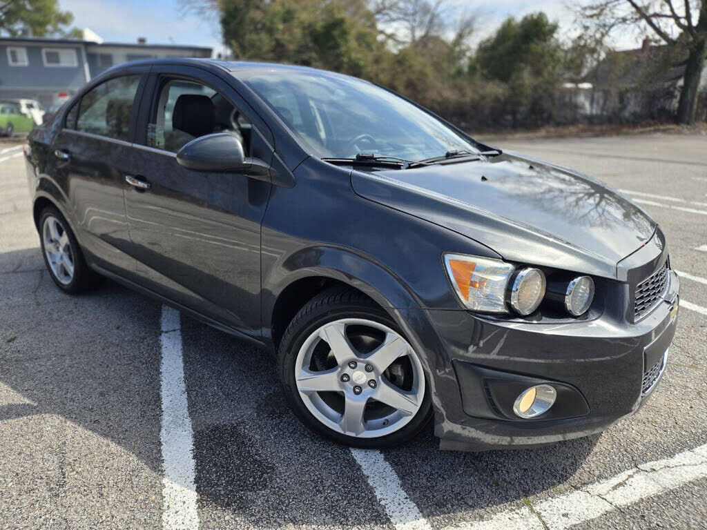 2016 CHEVROLET Sonic