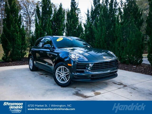 2019 PORSCHE Macan