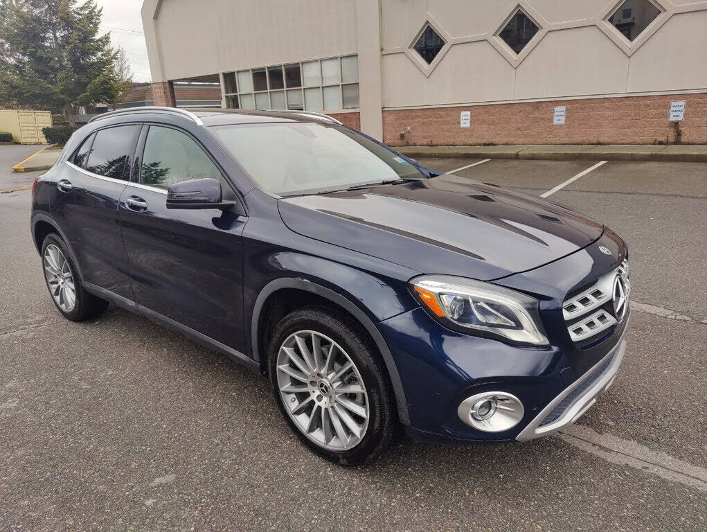 2019 MERCEDES-BENZ GLA-Class