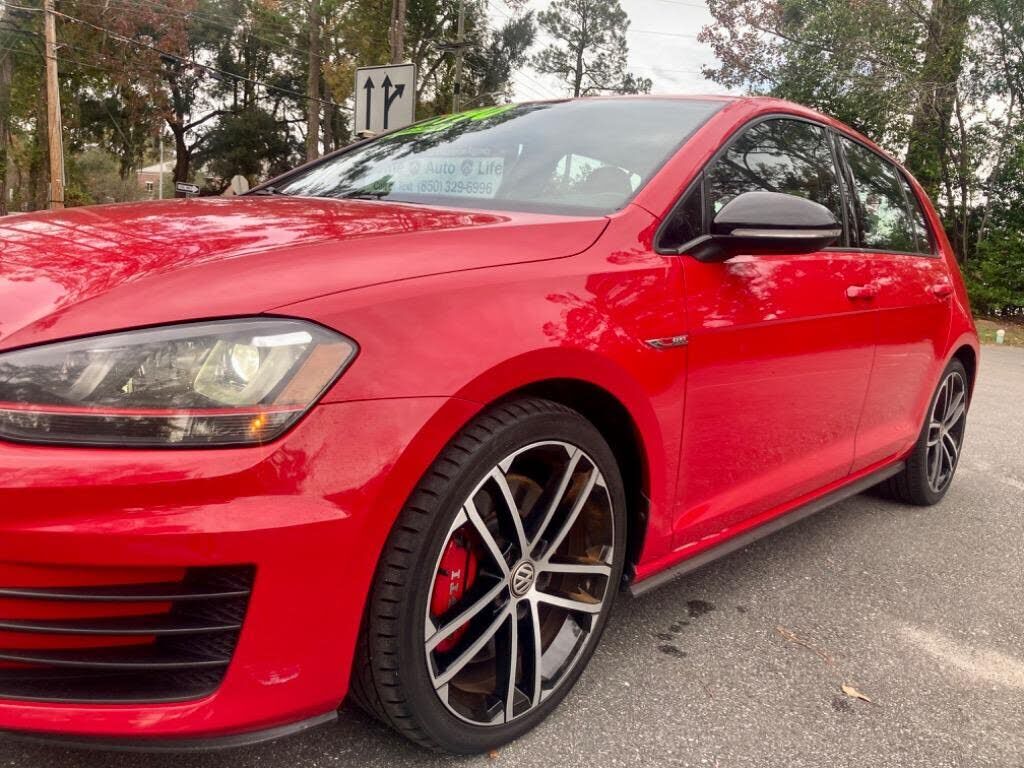 2017 VOLKSWAGEN Golf GTI