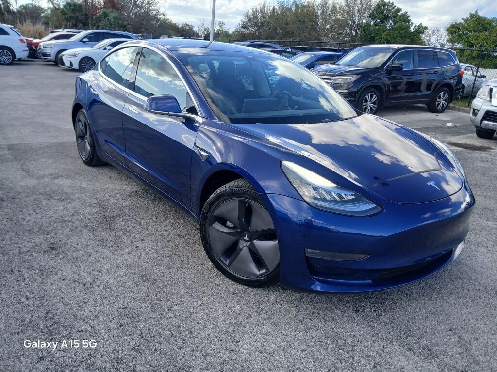 2020 TESLA Model 3