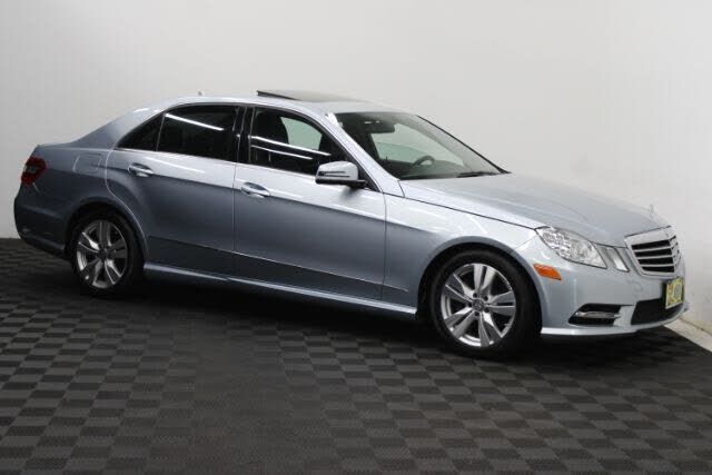 2013 MERCEDES-BENZ E-Class