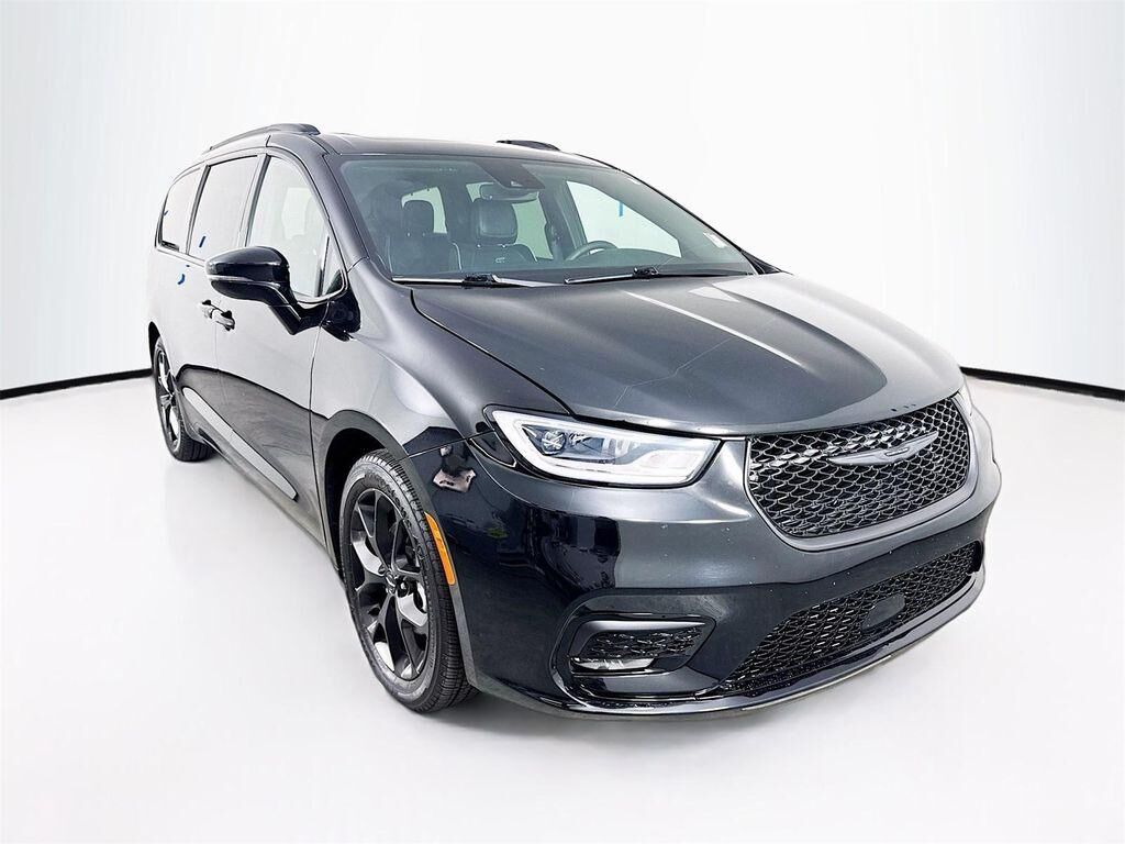 2025 CHRYSLER Pacifica