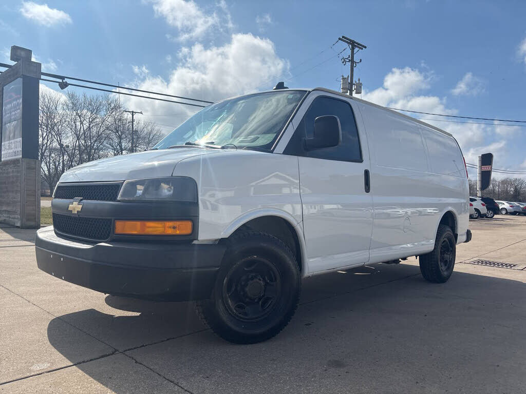 2019 CHEVROLET Express
