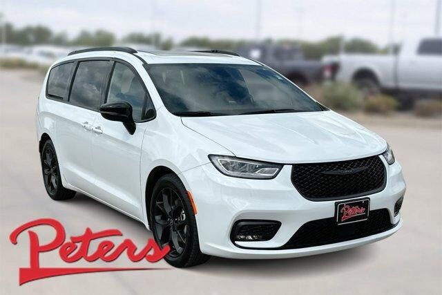 2025 CHRYSLER Pacifica