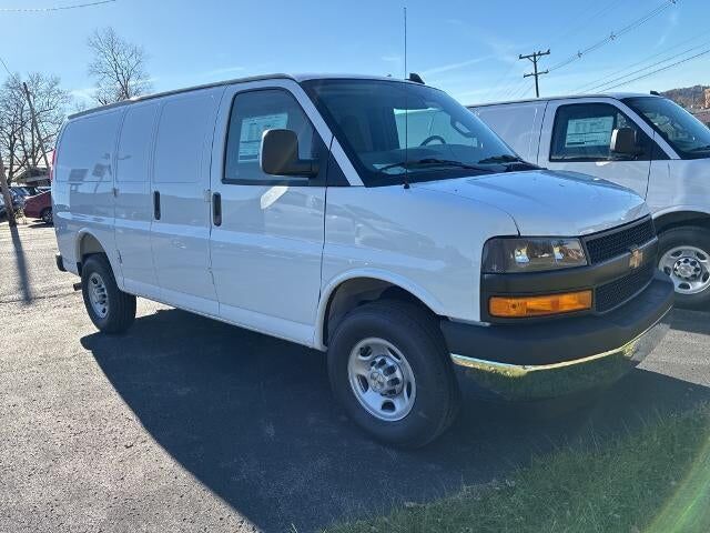 2025 CHEVROLET Express
