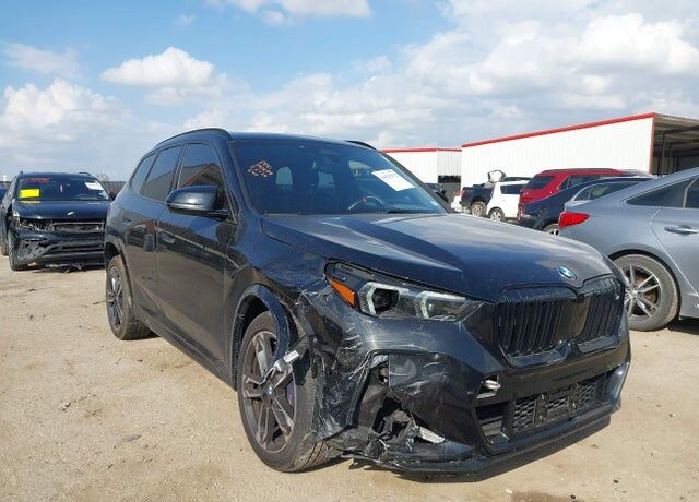2025 BMW X1