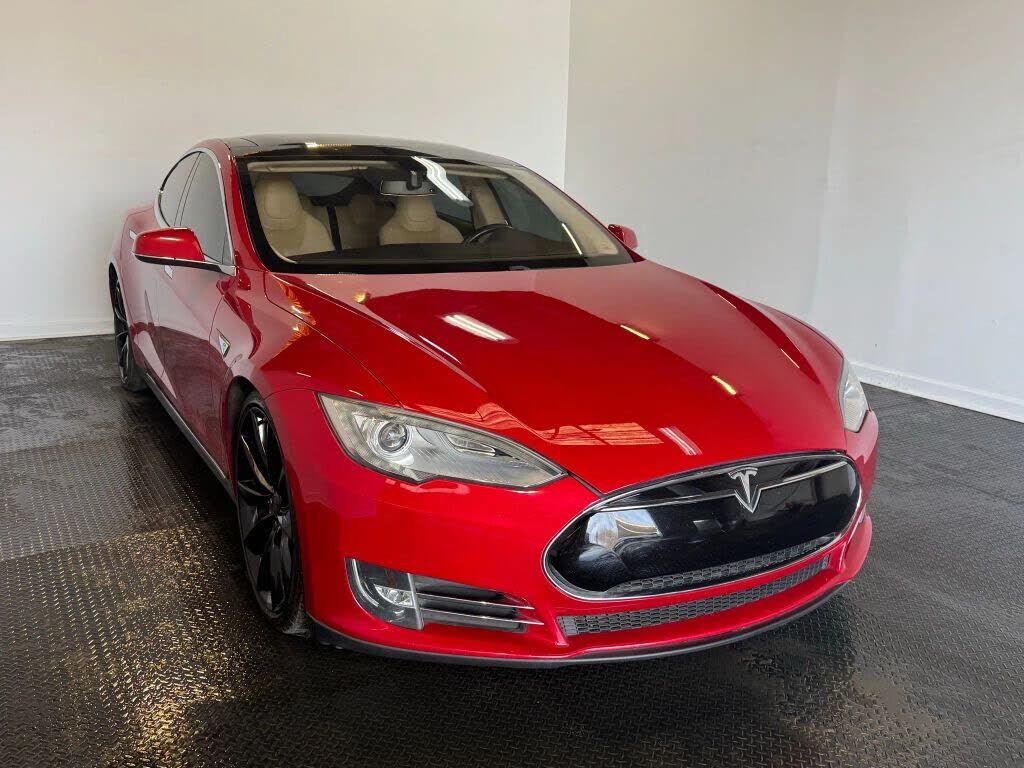 2013 TESLA Model S