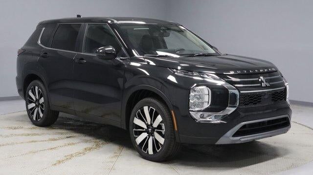 2026 MITSUBISHI Outlander