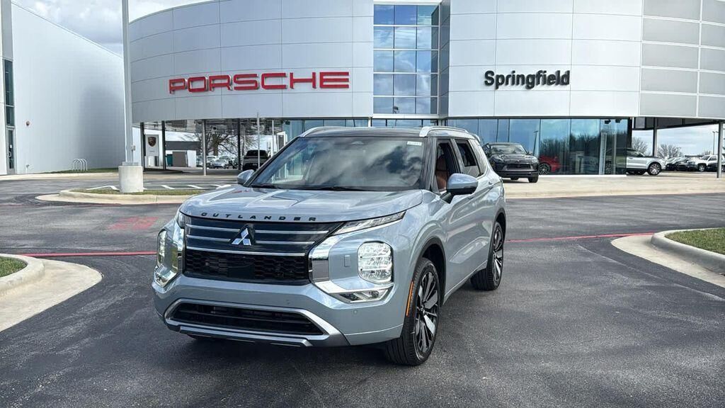 2026 MITSUBISHI Outlander