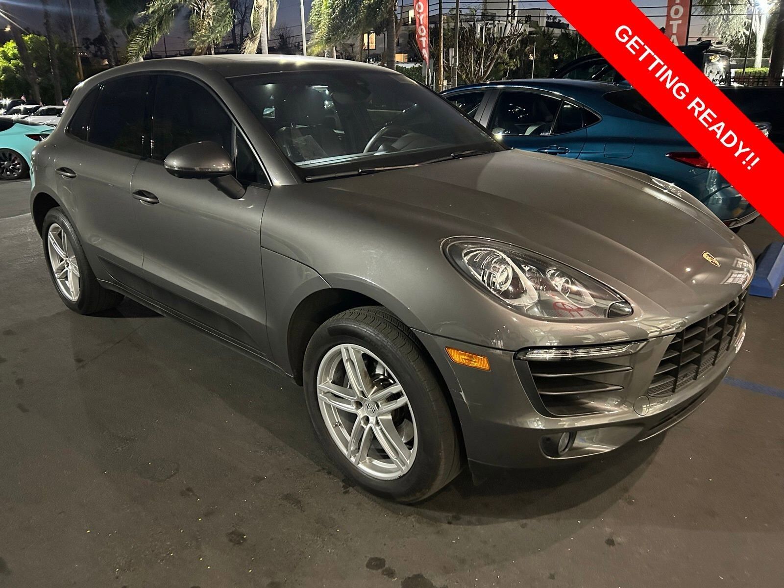 2018 PORSCHE Macan