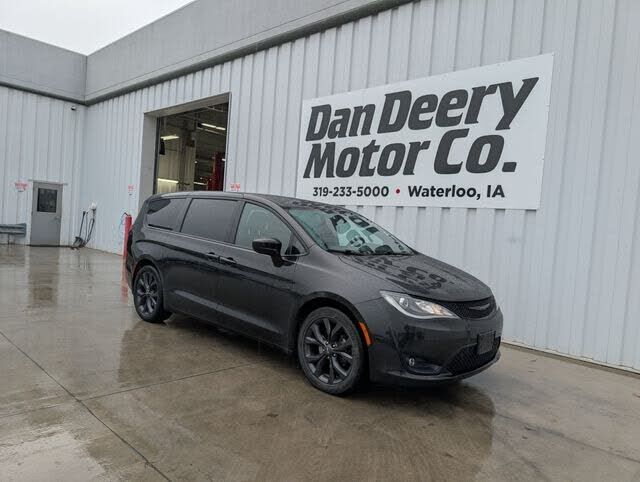 2019 CHRYSLER Pacifica