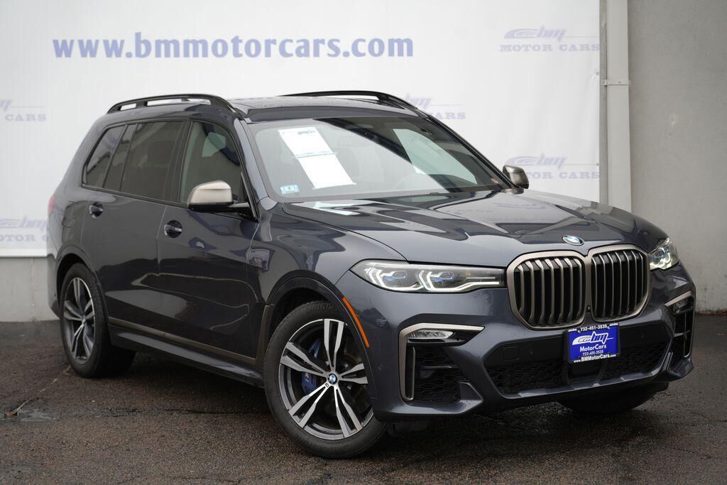 2022 BMW X7