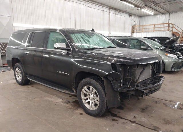 2017 CHEVROLET Suburban