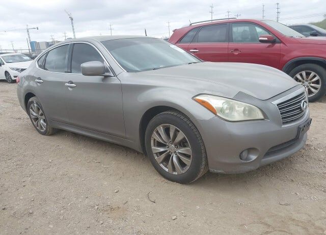 2012 INFINITI M37