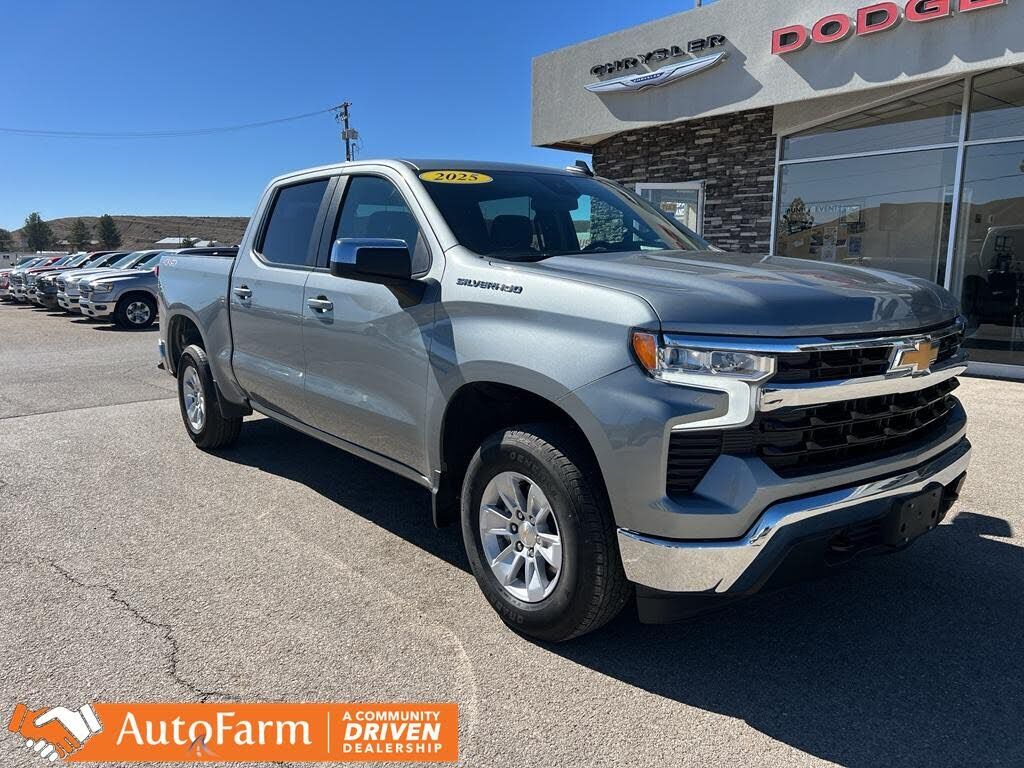 2025 CHEVROLET Silverado