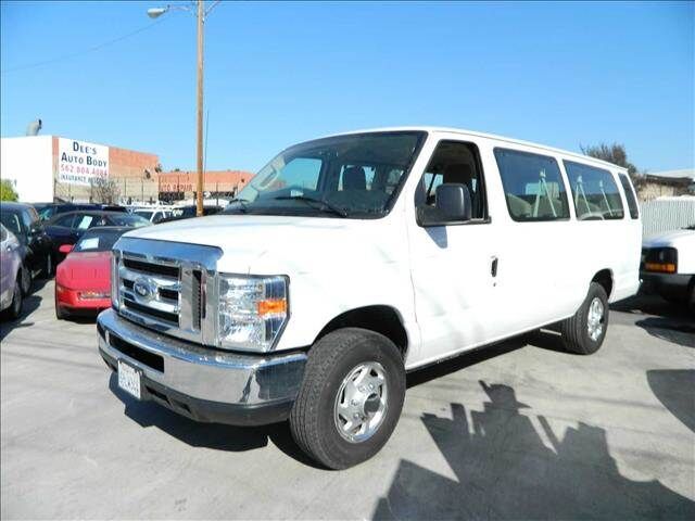 2011 FORD E-350