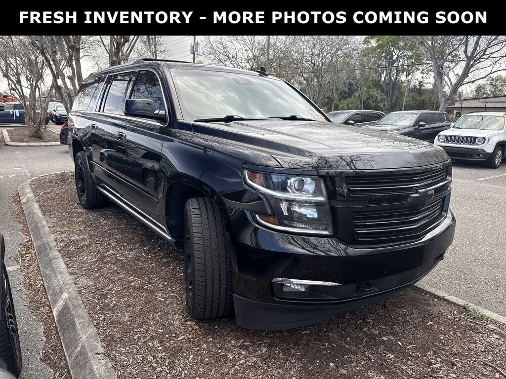 2017 CHEVROLET Suburban