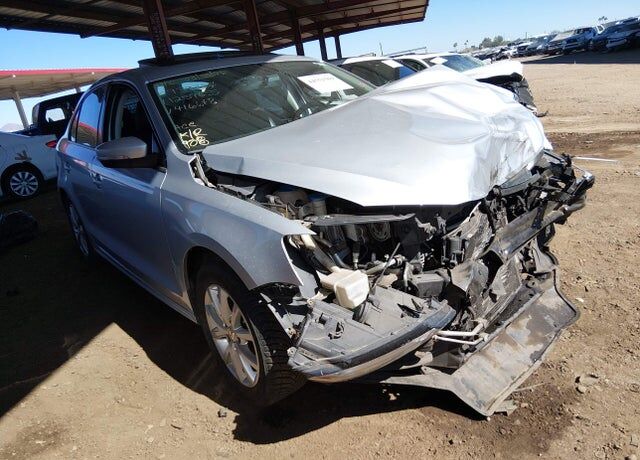 2012 VOLKSWAGEN Jetta