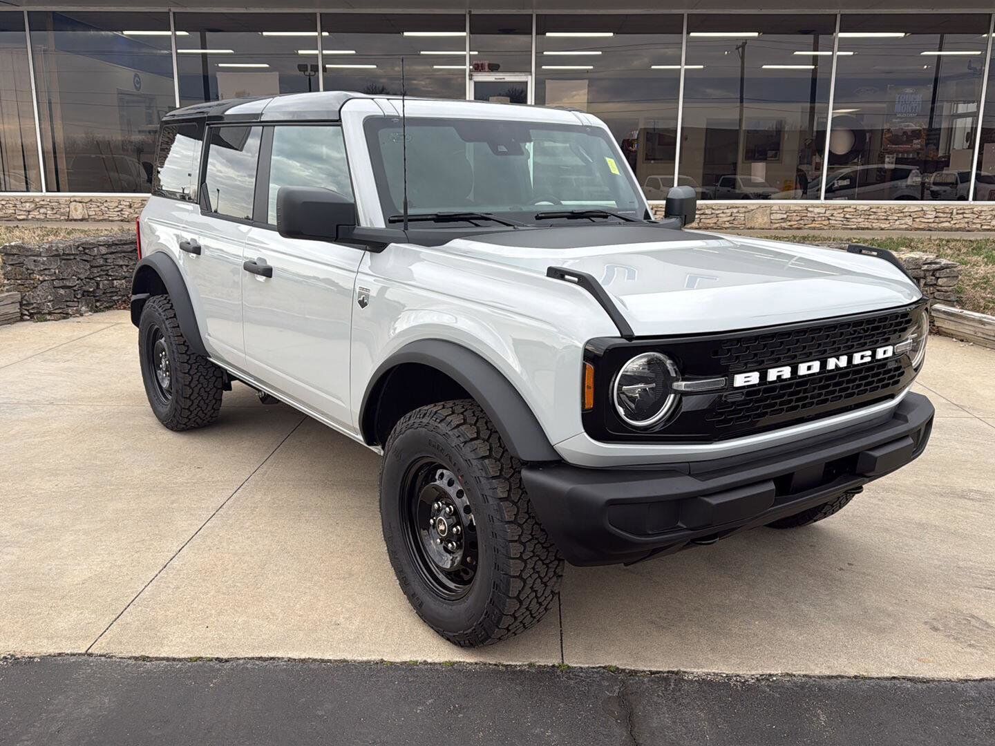 2026 FORD Bronco