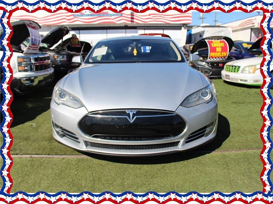 2014 TESLA Model S