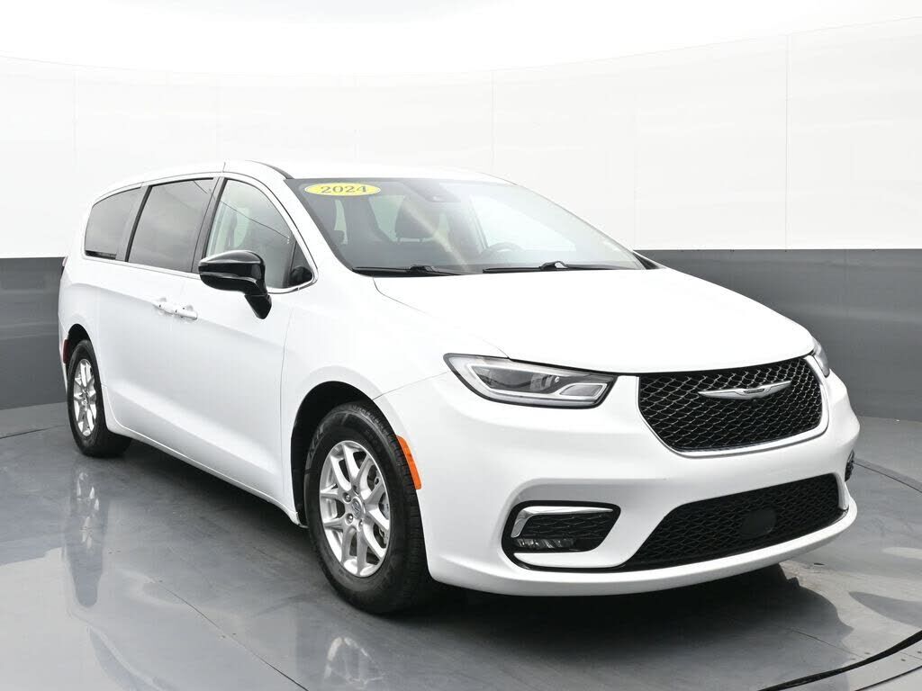 2024 CHRYSLER Pacifica