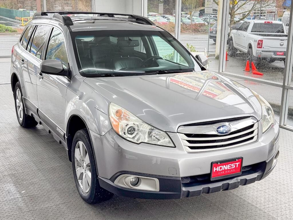 2010 SUBARU Outback