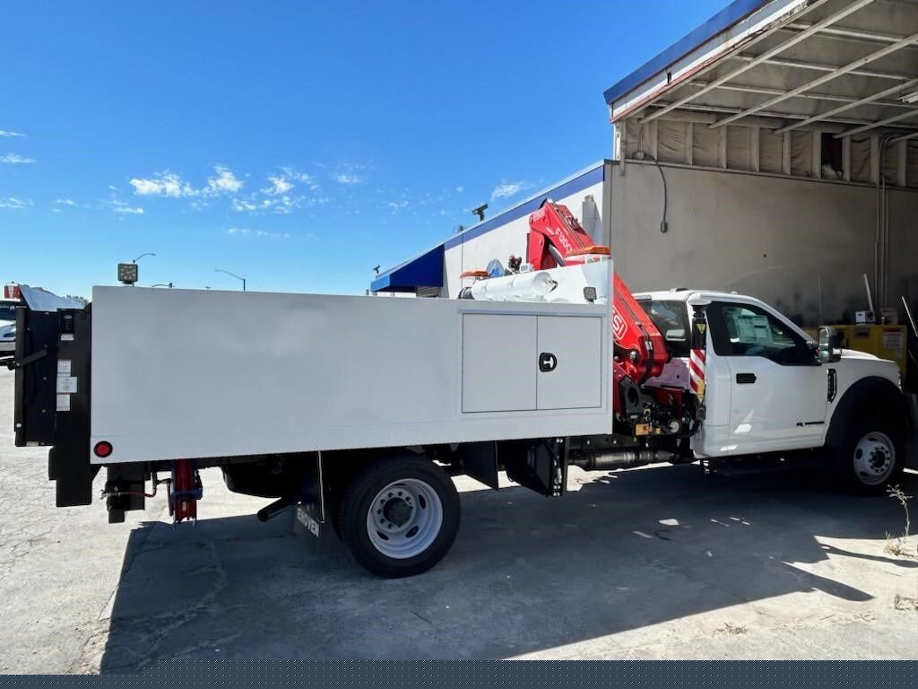2022 FORD F-550