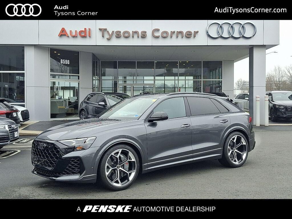 2025 AUDI RS Q8