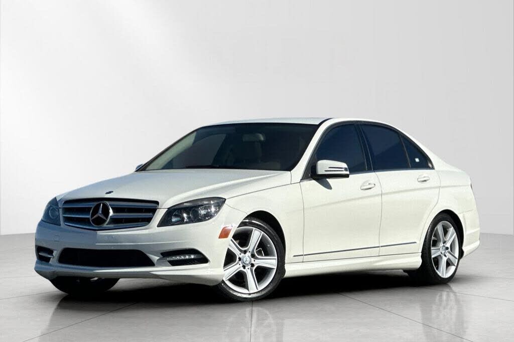 2011 MERCEDES-BENZ C-Class