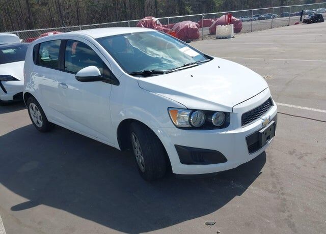 2016 CHEVROLET Sonic