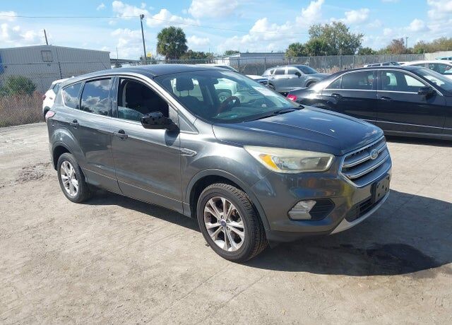 2017 FORD Escape