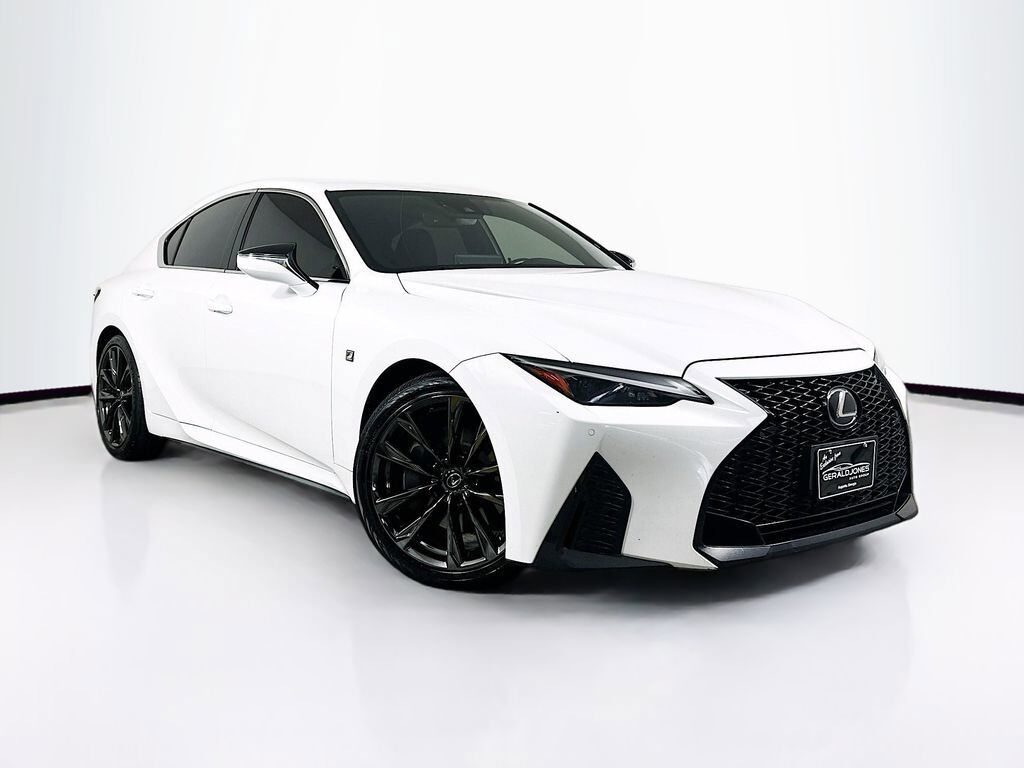2021 LEXUS IS
